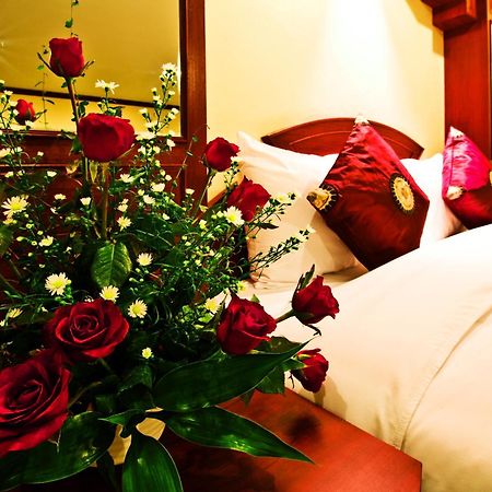 Baan Sudarat Hotel Phuket Ngoại thất bức ảnh